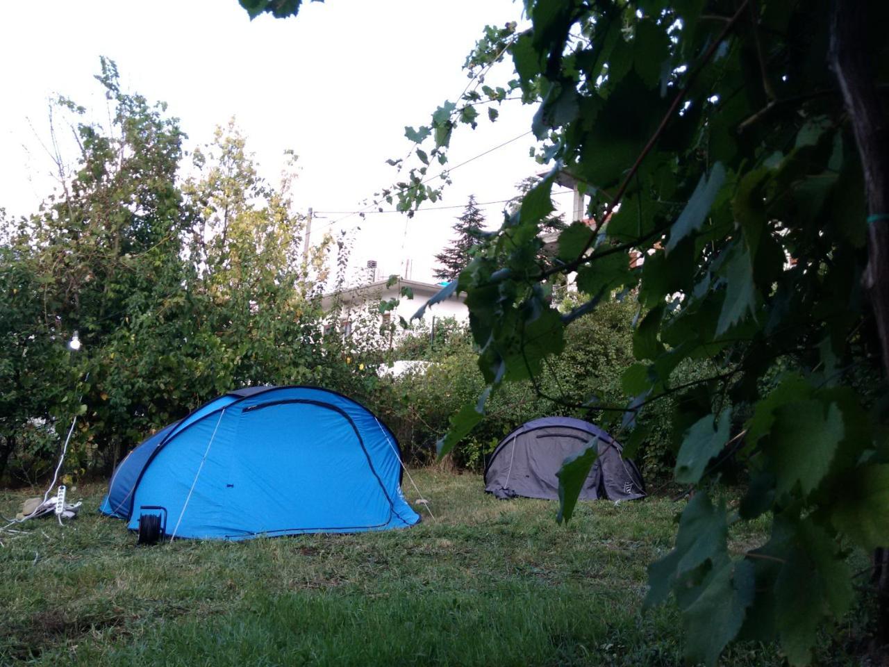 Camping Late Hotel Gjirokaster Bagian luar foto